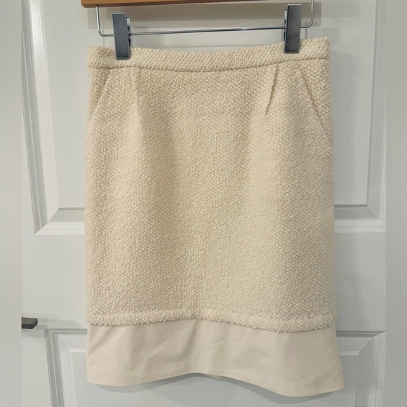 Cream White BCBG MAXAZRIA wool pencil skirt - Picture 7 of 10